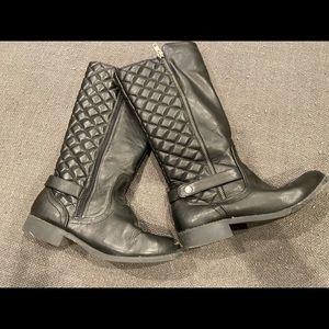 Justice girls black quilted boots sz 8